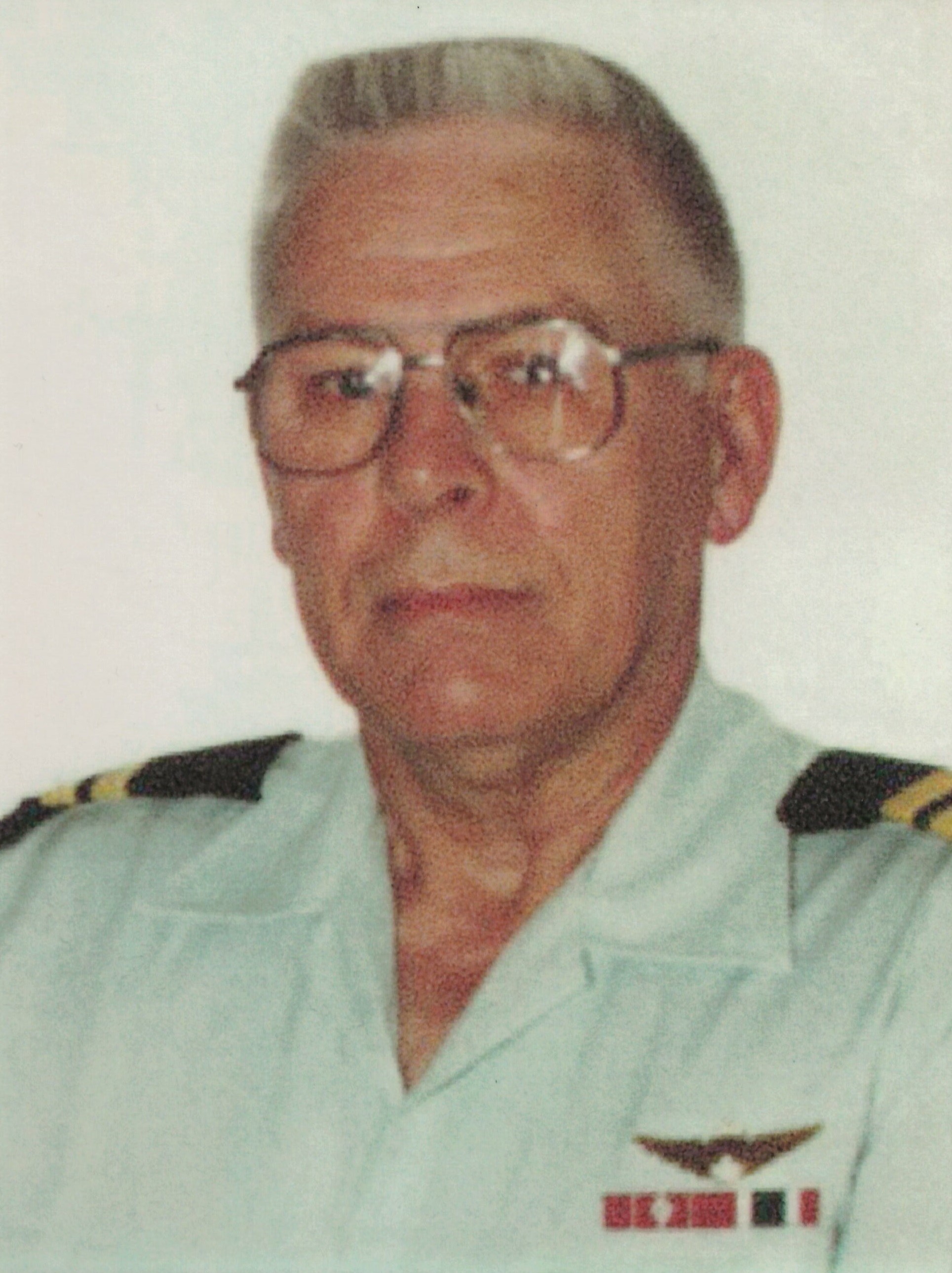 Capitaine (retraité) Edward McKillop