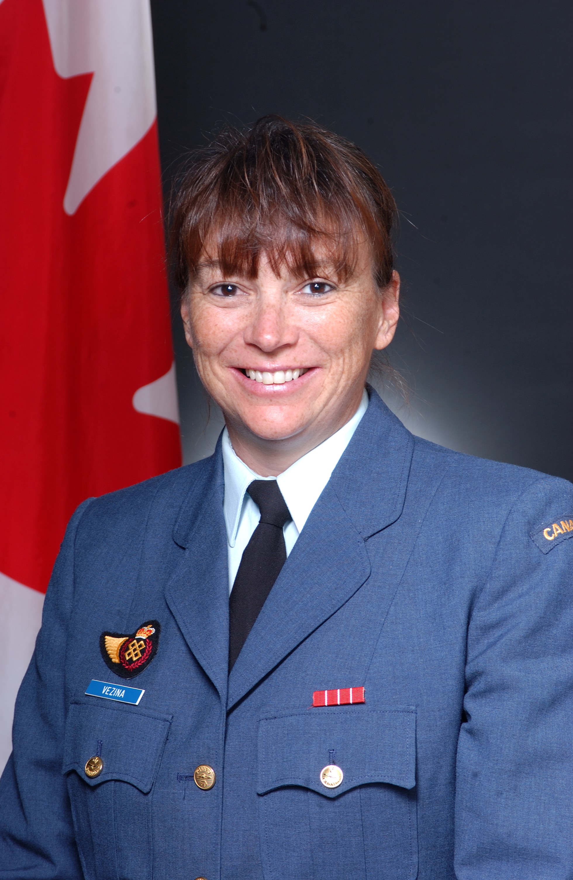 Lieutenant-colonel (retraité) Elizabeth Vézina